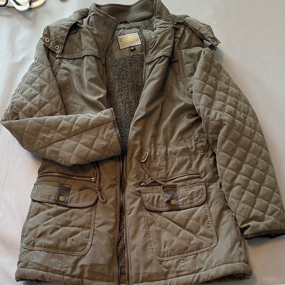 Royalty For Me Quilted Utility Jacket in Olive